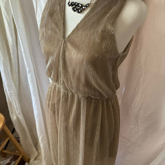 Francesca’s ✨🌙 Golden Formal Maxi Dress - Medium - Picture 3 of 8